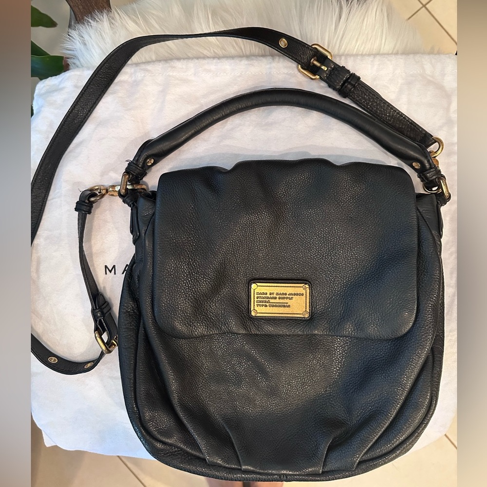 Authentic Marc by Marc Jacobs Natasha Black Crossbody Leather Purse